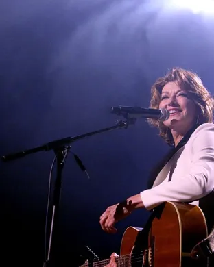 Amy Grant Lincoln